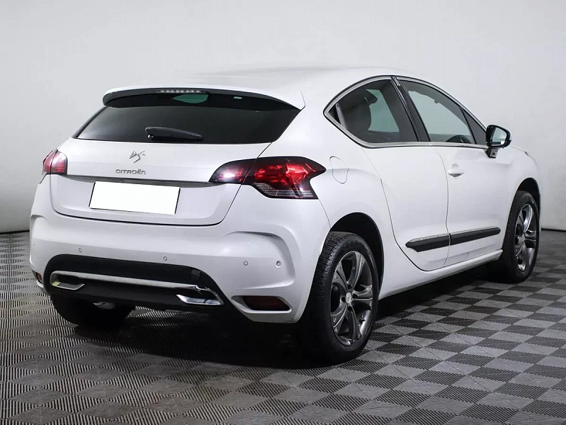 DS4