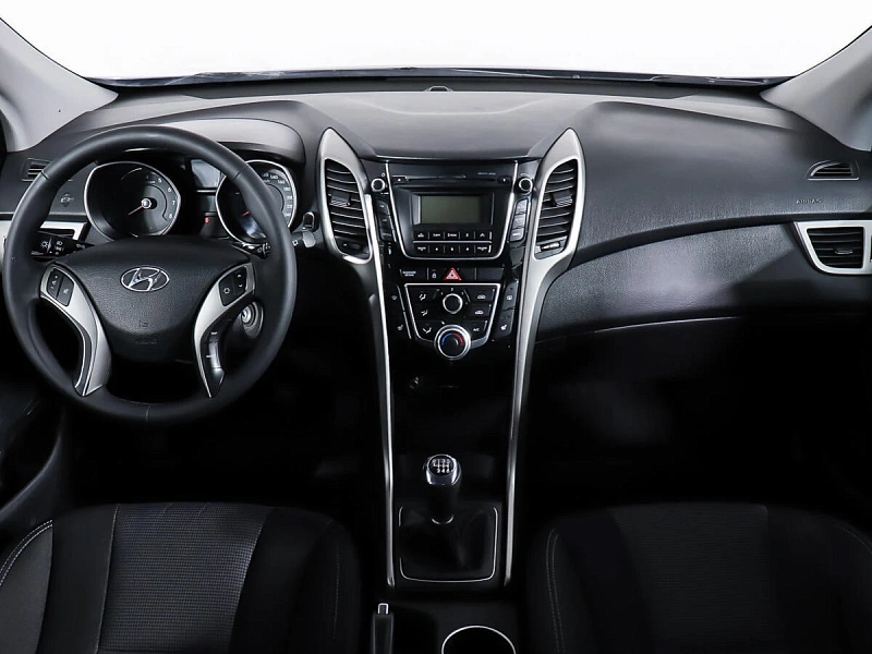 i30