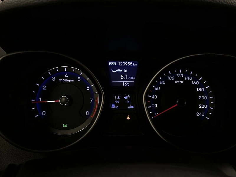 i30
