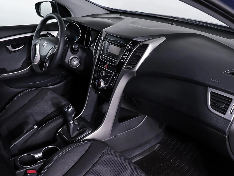 i30