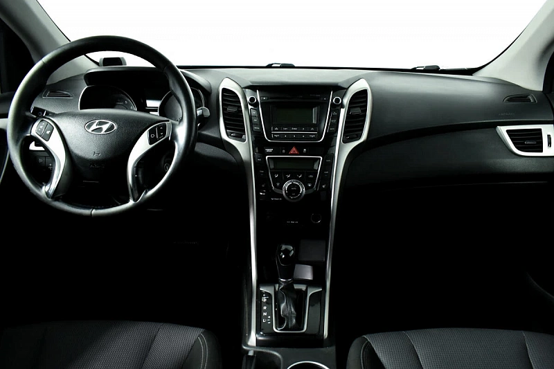 i30
