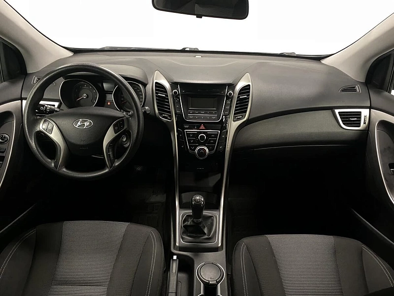 i30