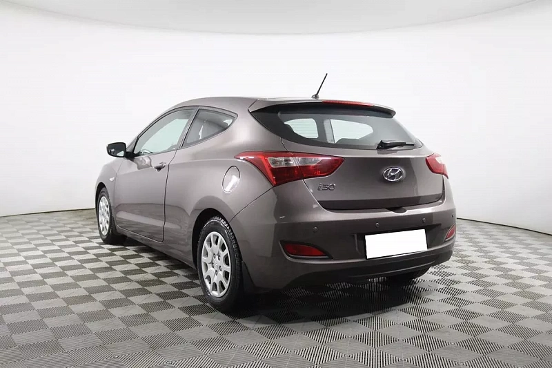 i30