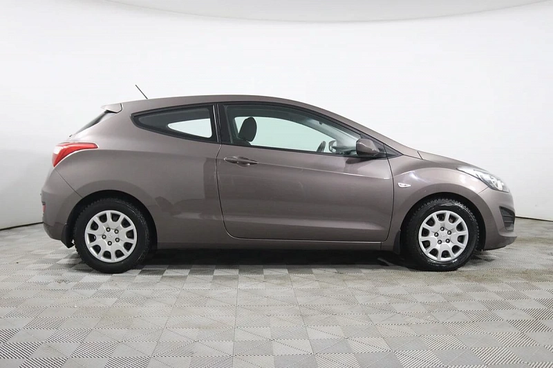 i30