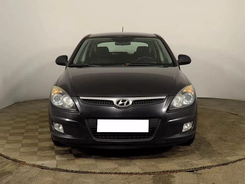 i30