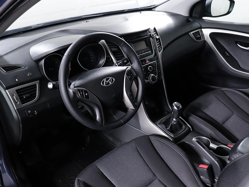 i30
