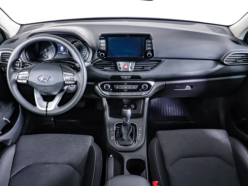 i30