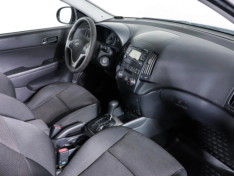 i30