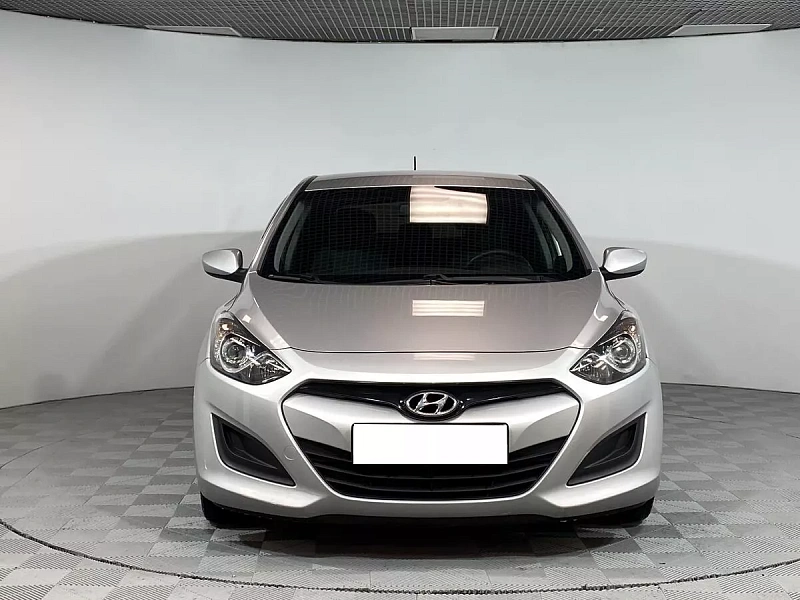 i30
