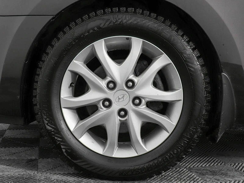 i30