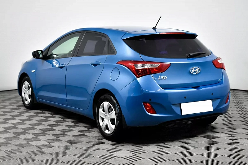 i30