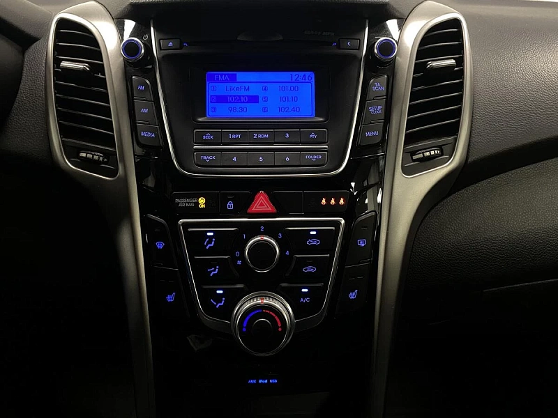 i30