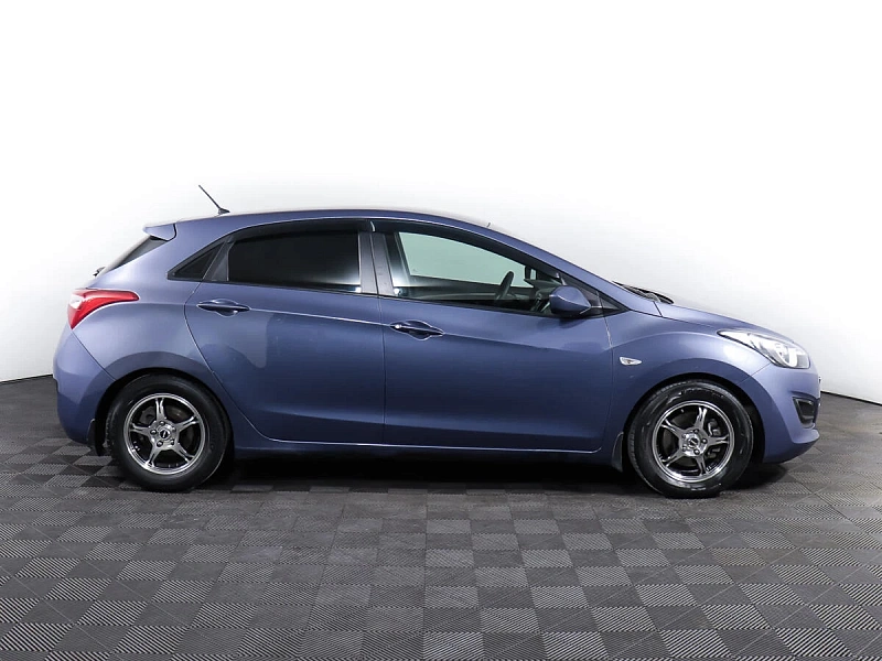 i30