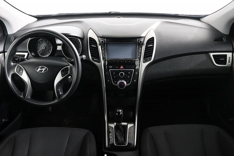 i30