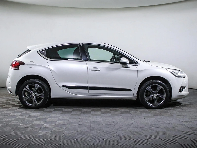 DS4
