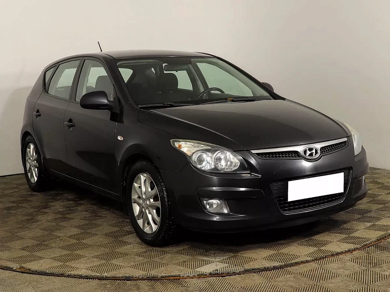 i30