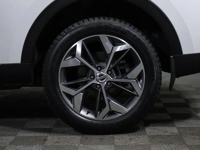 F7x