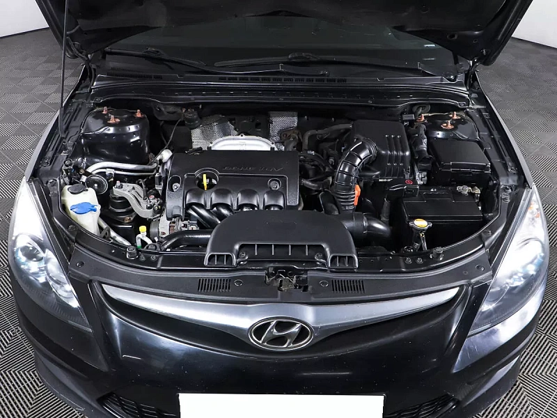 i30