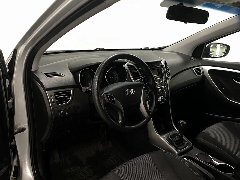 i30