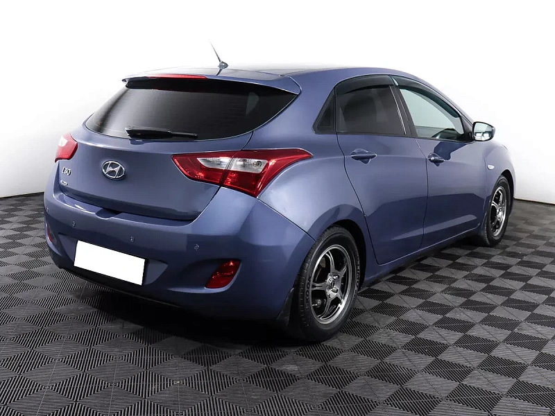 i30