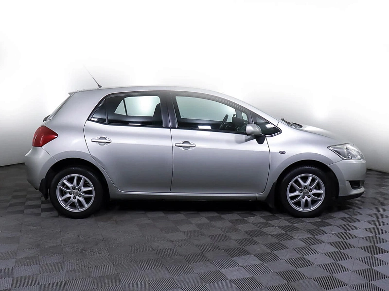 Auris