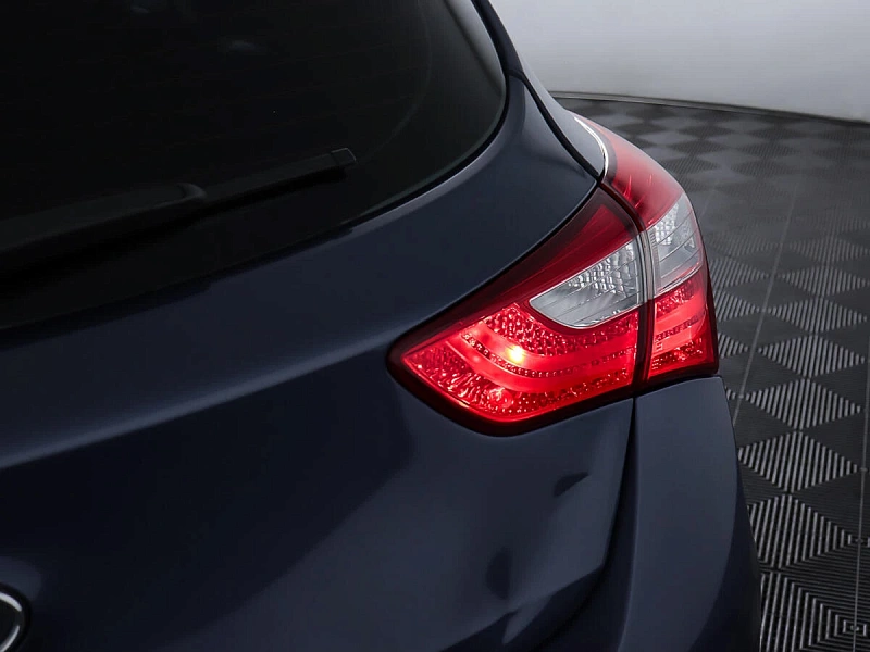 i30