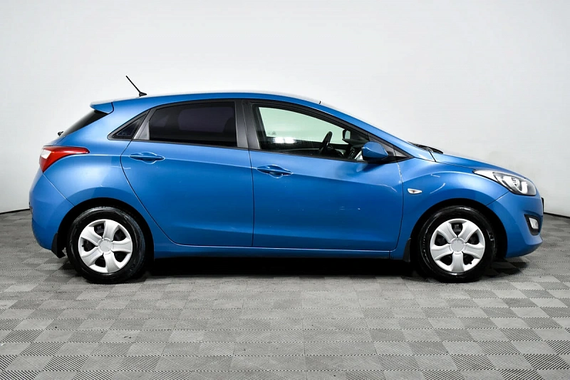 i30